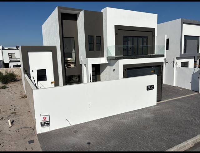 4 BEDROOM HOUSE FOR SALE IN SANDOWN
